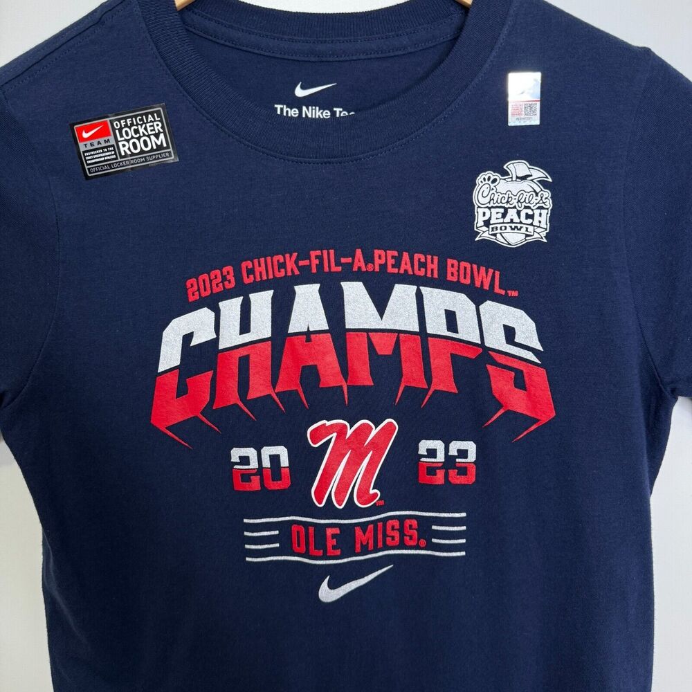 Ole Miss Chick-Fil-A Peach Bowl 2023 Youth Medium‎ T-Shirt College Football